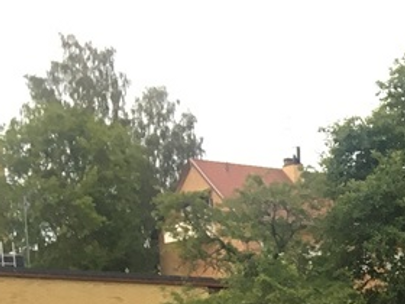 Paret som byter kläder