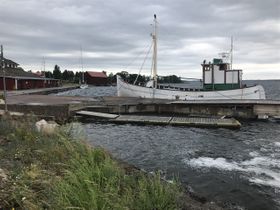 Det tjuter när vinden dundrar in