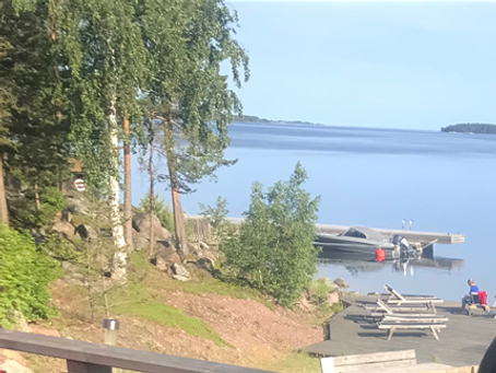 Lite mat på restaurangen Tättö camping