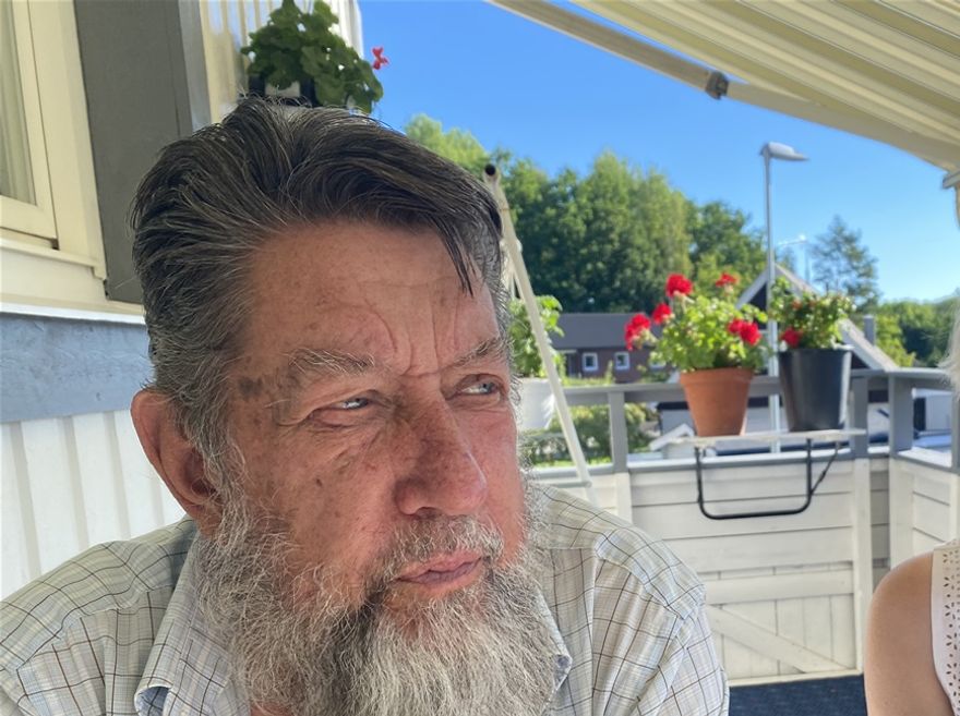 Frukost på balkongen med mamma och pappa