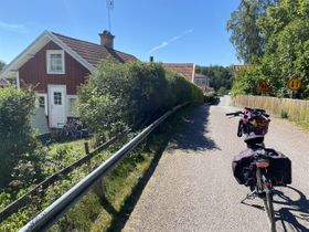 Ner på smala vägar till Sanden